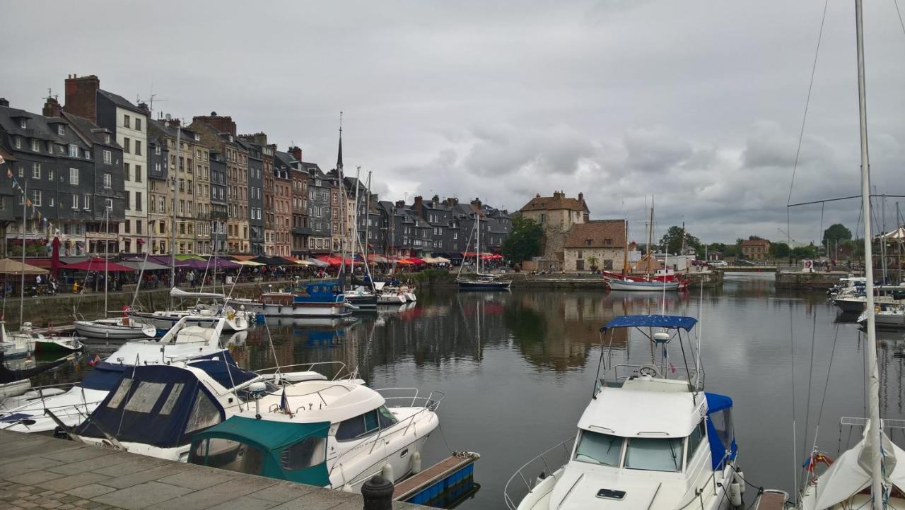 Appartement Le Louis Dort Au Calme Équemauville Exterior foto